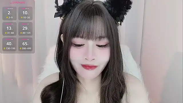 Snapshot of -zhuzhu-999- chatting on 05/25/26, 08:04 -zhuzhu-999- online show from 05/25/26, 08:04