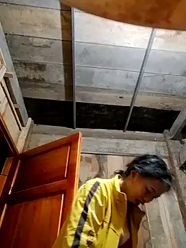 TRIEUTRIEU20 online show from 11/19/25, 09:37