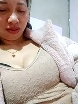 TRIEUTRIEU20 online show from 03/17/26, 10:07