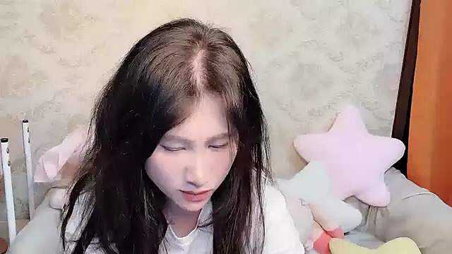 Snapshot of anna-888- chatting on 04/24/26, 03:47 anna-888- online show from 04/24/26, 03:47