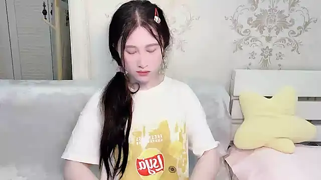 Snapshot of anna-888- chatting on 05/01/26, 04:00 anna-888- online show from 05/01/26, 04:00