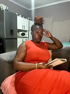 Snapshot of SweetCandy84 chatting on 12/14/25, 11:15 SweetCandy84 online show from 12/14/25, 11:15