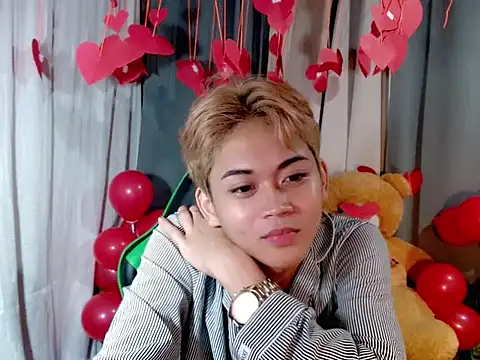 AsianCuteGuy21 online show from 02/15/26, 02:41