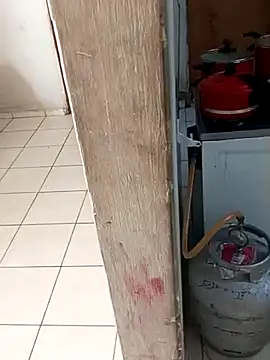 Snapshot of _-___gozada chatting on 10/24/25, 04:14  -   gozada online show from 10/24/25, 04:14