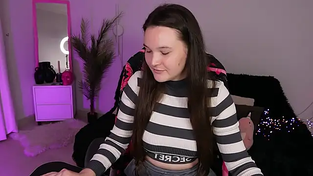 NikolFelix online show from 10/27/25, 03:05