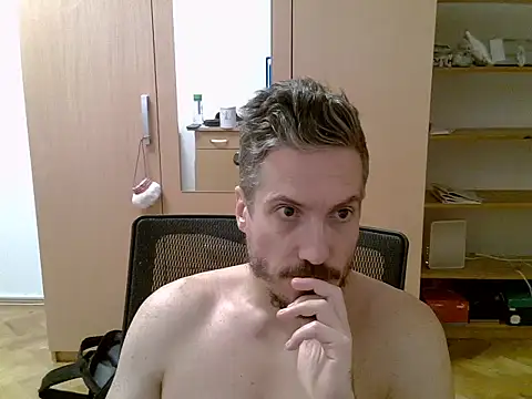 Snapshot of delayclose__ chatting on 10/23/25, 05:12 delayclose   online show from 10/23/25, 05:12