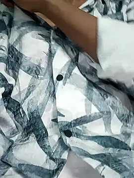 Snapshot of ritu_jaan1 chatting on 10/27/25, 03:49 ritu jaan1 online show from 10/27/25, 03:49