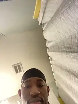 Snapshot of BigDawgStatusBalHarbour chatting on 12/19/25, 03:08 BigDawgStatusBalHarbour online show from 12/19/25, 03:08