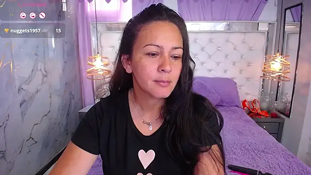 Snapshot of Melissa-roberts chatting on 11/06/25, 05:47 Melissa-roberts online show from 11/06/25, 05:47