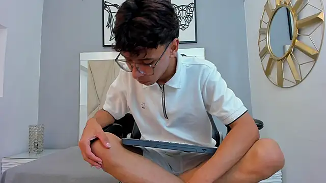 adams bobby online show from 12/20/25, 11:50