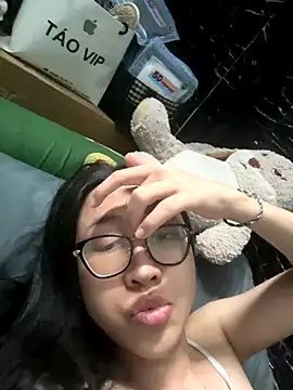 Snapshot of Lil_nue chatting on 10/26/25, 06:47 Lil nue online show from 10/26/25, 06:47