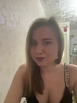 Snapshot of AleksiyaHot chatting on 03/17/26, 10:18 AleksiyaHot online show from 03/17/26, 10:18