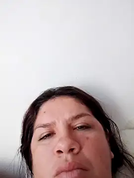 Snapshot of kari_24 chatting on 11/05/25, 01:00 kari 24 online show from 11/05/25, 01:00