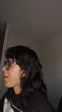 Snapshot of Neciaa chatting on 04/07/26, 11:04 Neciaa online show from 04/07/26, 11:04