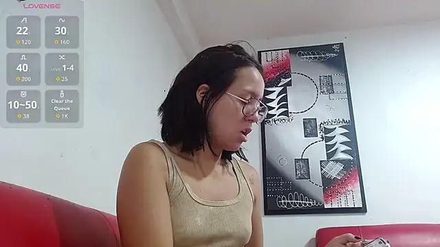 LunaaMorena online show from 05/05/26, 02:58
