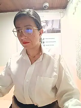 Valentina--1 online show from 06/30/26, 10:27