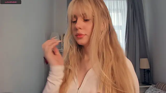 Snapshot of TessaStruble chatting on 02/13/26, 07:37 TessaStruble online show from 02/13/26, 07:37