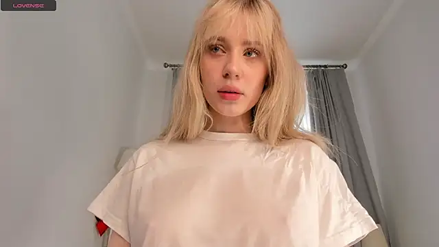 Snapshot of TessaStruble chatting on 02/27/26, 09:31 TessaStruble online show from 02/27/26, 09:31