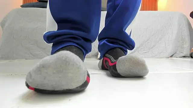 footseductor online show from 10/27/25, 08:13