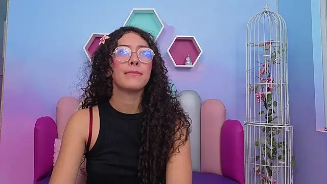 Snapshot of Sasha-Monroe chatting on 11/05/25, 11:49 Sasha-Monroe online show from 11/05/25, 11:49