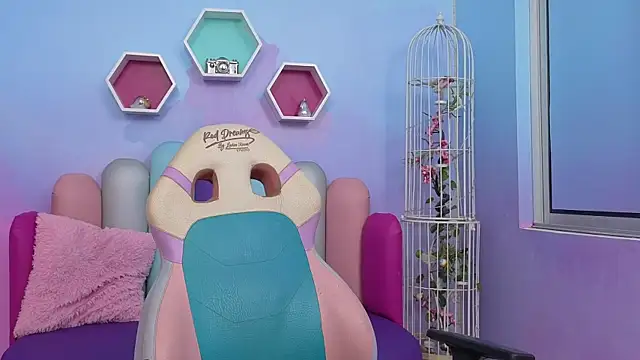 Snapshot of Sasha-Monroe chatting on 11/06/25, 11:26 Sasha-Monroe online show from 11/06/25, 11:26