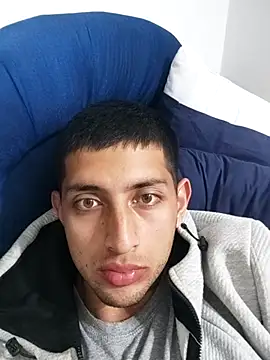 Snapshot of TamedCentime chatting on 10/23/25, 11:14 TamedCentime online show from 10/23/25, 11:14