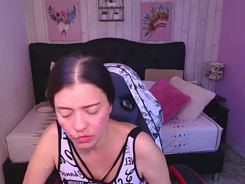  Rachel Jones  online show from 02/04/26, 12:16