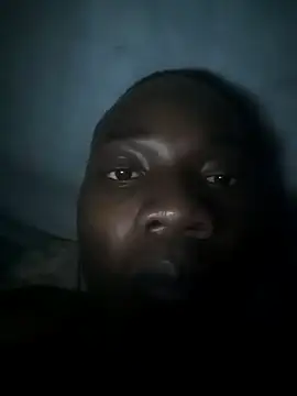 Snapshot of it_cris chatting on 10/25/25, 10:04 it cris online show from 10/25/25, 10:04