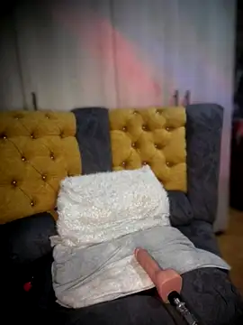 Snapshot of soymiia_333 chatting on 10/31/25, 11:28 soymiia 333 online show from 10/31/25, 11:28