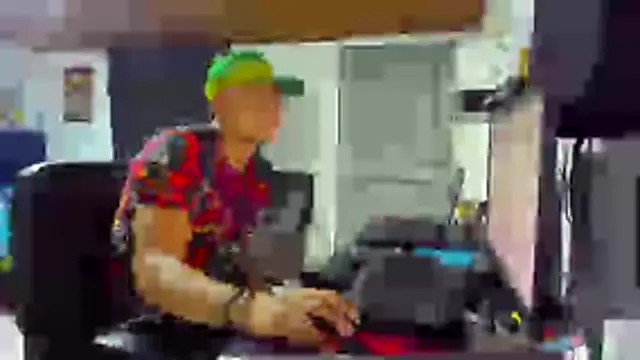 Malek Ivonny online show from 11/06/25, 11:37