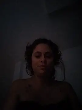 Caroline Jons online show from 11/20/25, 03:01