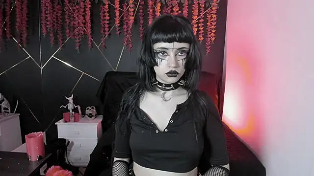 Snapshot of Yueeclipsa chatting on 11/08/25, 05:07 Yueeclipsa online show from 11/08/25, 05:07