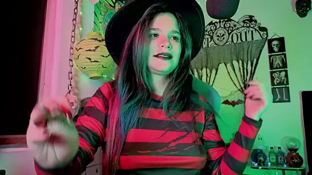 Snapshot of AshGraven chatting on 11/01/25, 04:36 AshGraven online show from 11/01/25, 04:36