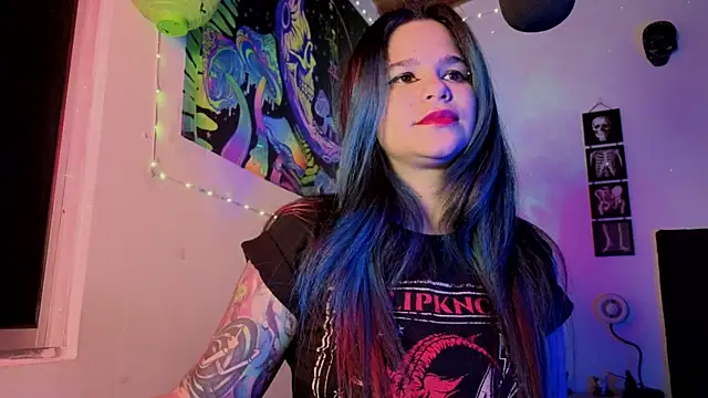 Snapshot of AshGraven chatting on 11/03/25, 04:25 AshGraven online show from 11/03/25, 04:25