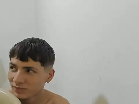 Snapshot of jhon_bo chatting on 10/24/25, 01:46 jhon bo online show from 10/24/25, 01:46