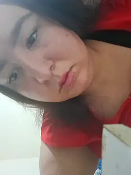 Snapshot of SaraCute_1 chatting on 12/16/25, 03:06 SaraCute 1 online show from 12/16/25, 03:06