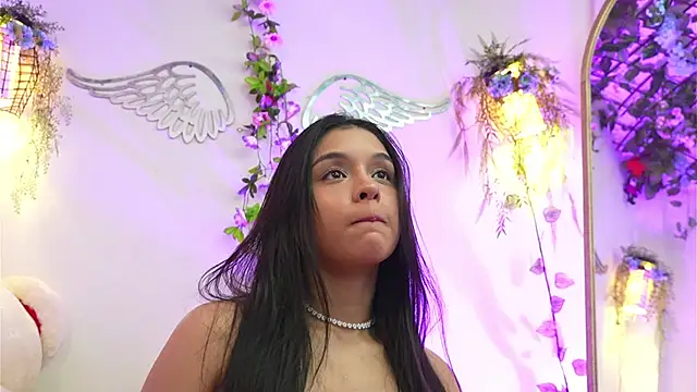 ISA NIXON online show from 11/28/25, 11:07