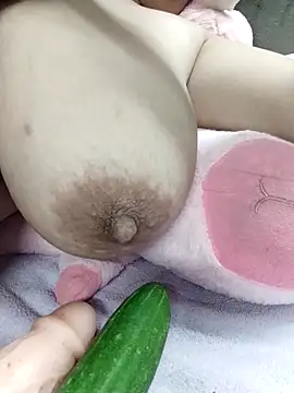 Snapshot of Big_booobs8 chatting on 11/12/25, 02:23 Big booobs8 online show from 11/12/25, 02:23