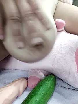 Snapshot of Big_booobs8 chatting on 11/14/25, 02:10 Big booobs8 online show from 11/14/25, 02:10