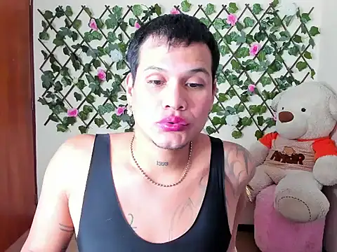 Madeline ferrara online show from 10/25/25, 06:35