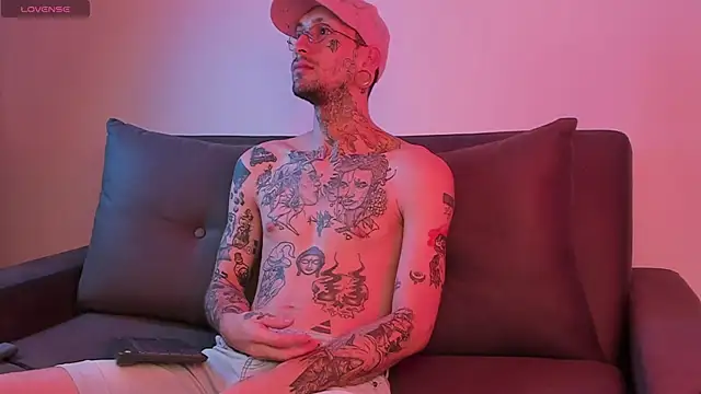 TokyoHatsumoto online show from 10/28/25, 01:25