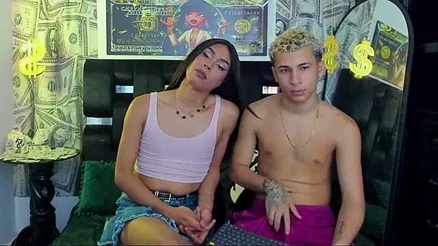 Snapshot of Horny_Duo0 chatting on 11/01/25, 03:30 Horny Duo0 online show from 11/01/25, 03:30