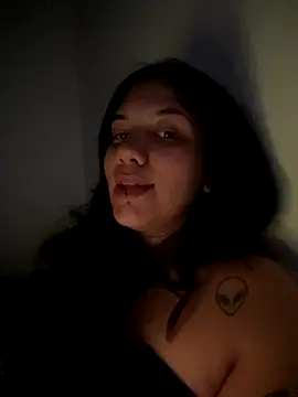 Snapshot of Hannahinfame chatting on 11/05/25, 04:56 Hannahinfame online show from 11/05/25, 04:56