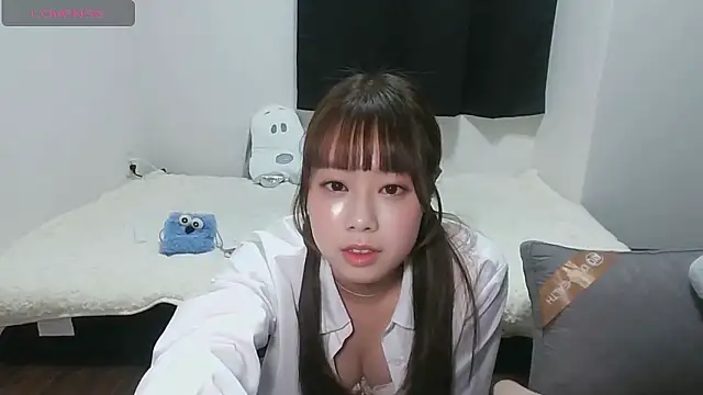 sakura 3939 online show from 11/26/25, 07:09