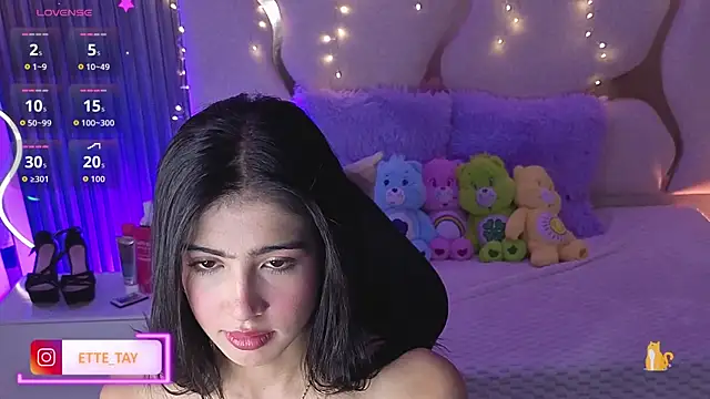 MAIILY TAY online show from 01/10/26, 11:45