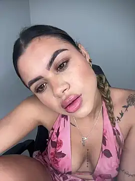 Alanna-foxx online show from 11/11/25, 11:16