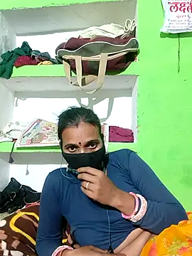 Hot nenshi online show from 10/28/25, 01:36