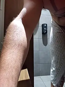 Snapshot of ozone1992 chatting on 04/13/26, 08:47 ozone1992 online show from 04/13/26, 08:47