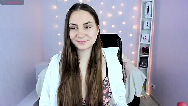 Snapshot of Nola_rich chatting on 02/18/26, 02:07 Nola rich online show from 02/18/26, 02:07