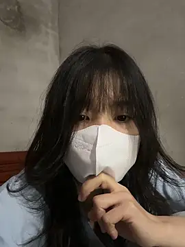 Snapshot of Onno_x chatting on 12/22/25, 02:41 Onno x online show from 12/22/25, 02:41